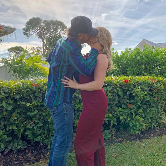 Meet your Posher, Miranda - Picture 1 of 1